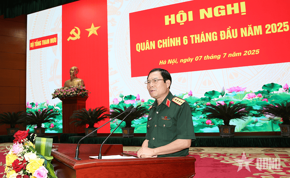Đại tướng Nguyễn Tân Cương chủ trì hội nghị Quân chính 6 tháng đầu năm của Bộ Tổng Tham mưu