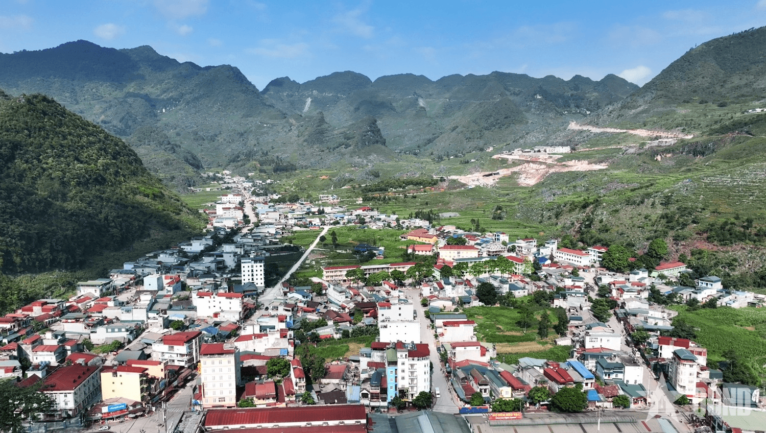 Chính quyền hai cấp vùng biên Tuyên Quang: Ổn định, linh hoạt, vì dân phục vụ