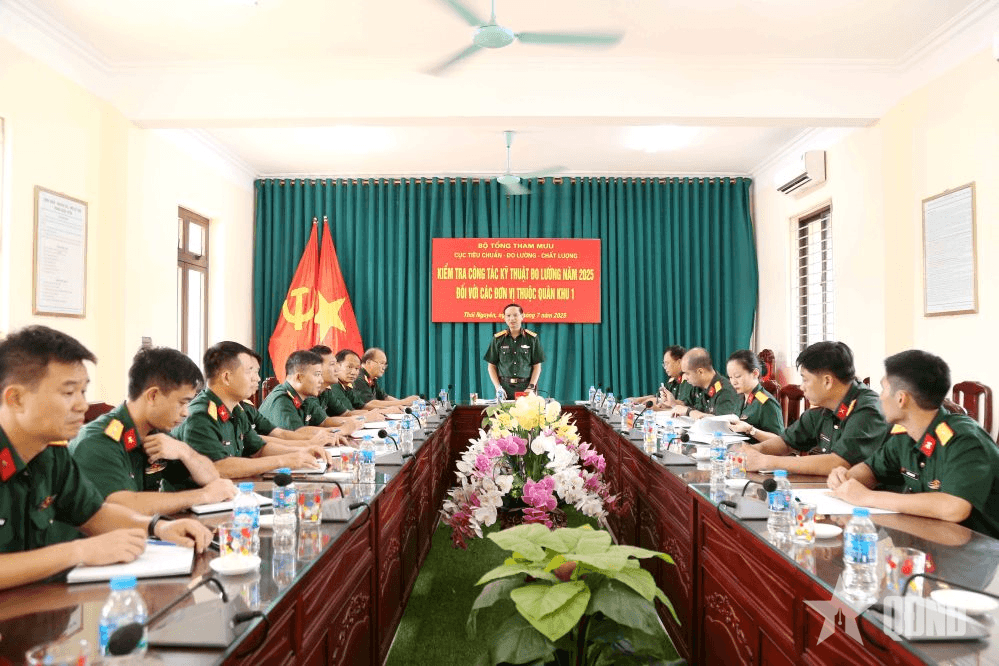 Kiểm tra công tác kỹ thuật đo lường tại Cục Hậu cần - Kỹ thuật Quân khu 1