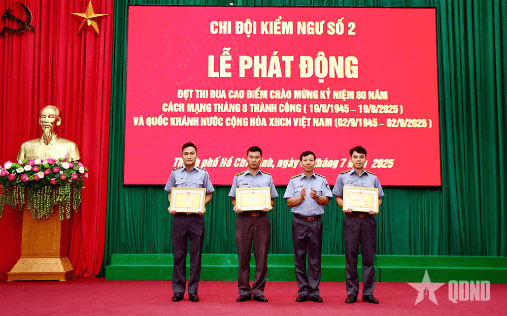 Chi đội Kiểm ngư số 2 phát động thi đua “Phất cao cờ hồng Tháng Tám”