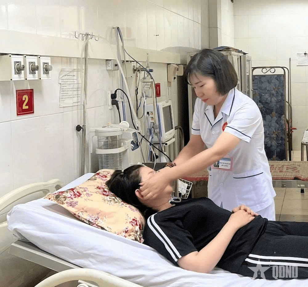 Thiếu tá QNCN Phạm Thị Thanh Tâm - Nữ điều dưỡng quân y tích cực, tận tụy