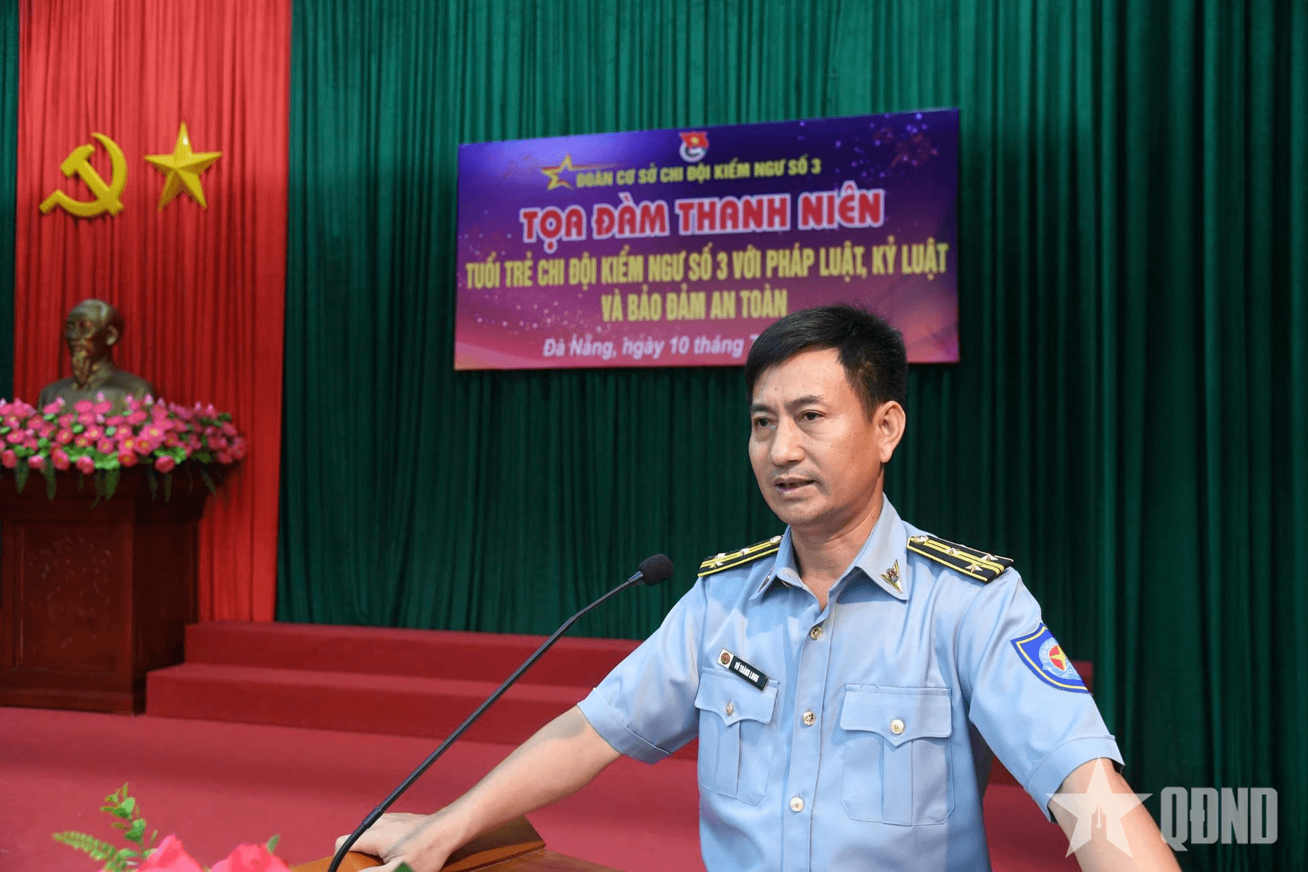 Đoàn cơ sở Chi đội Kiểm ngư số 3 tổ chức tọa đàm thanh niên