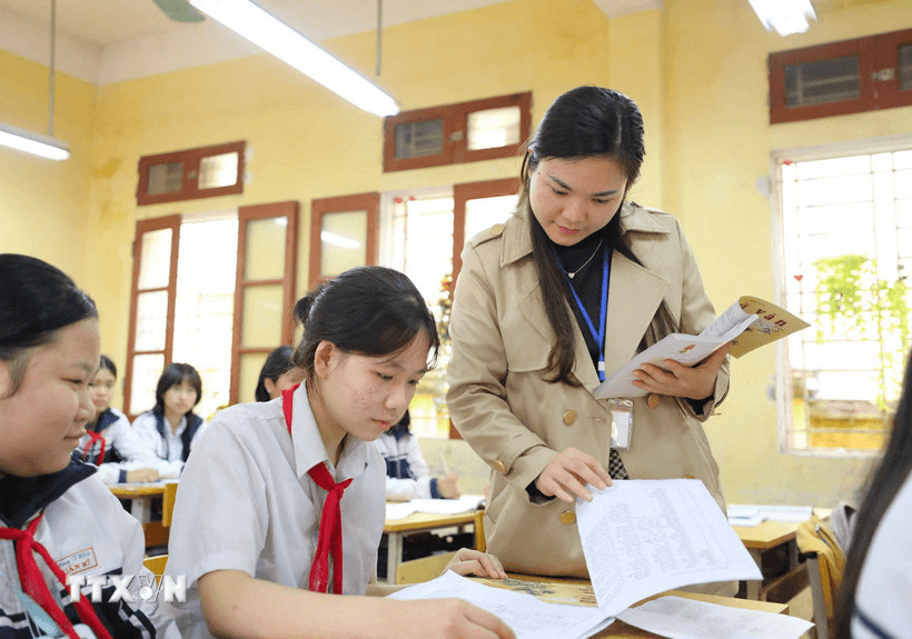 Lương của nhà giáo được xếp cao nhất trong hệ thống thang bậc lương hành chính sự nghiệp