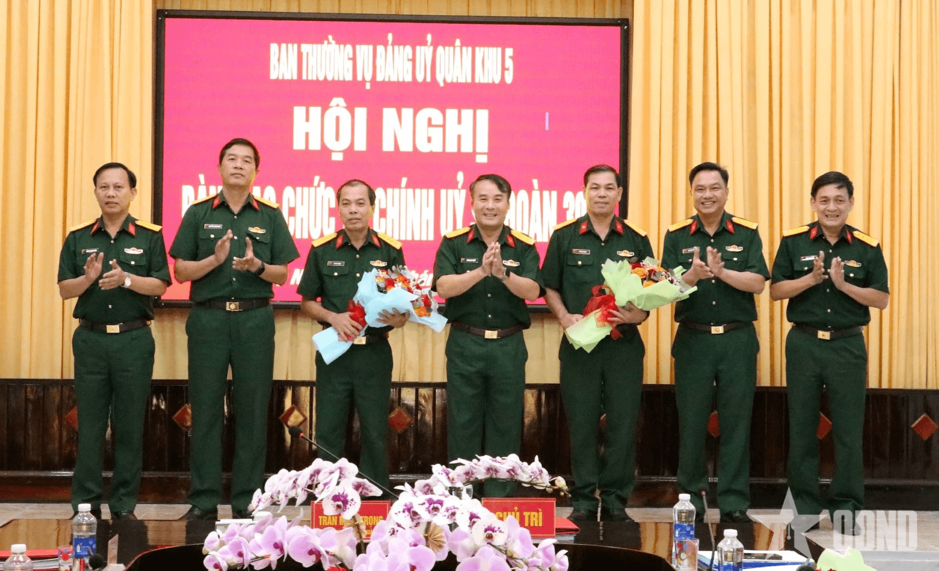Bàn giao chức vụ Chính ủy Sư đoàn 307 (Quân khu 5)