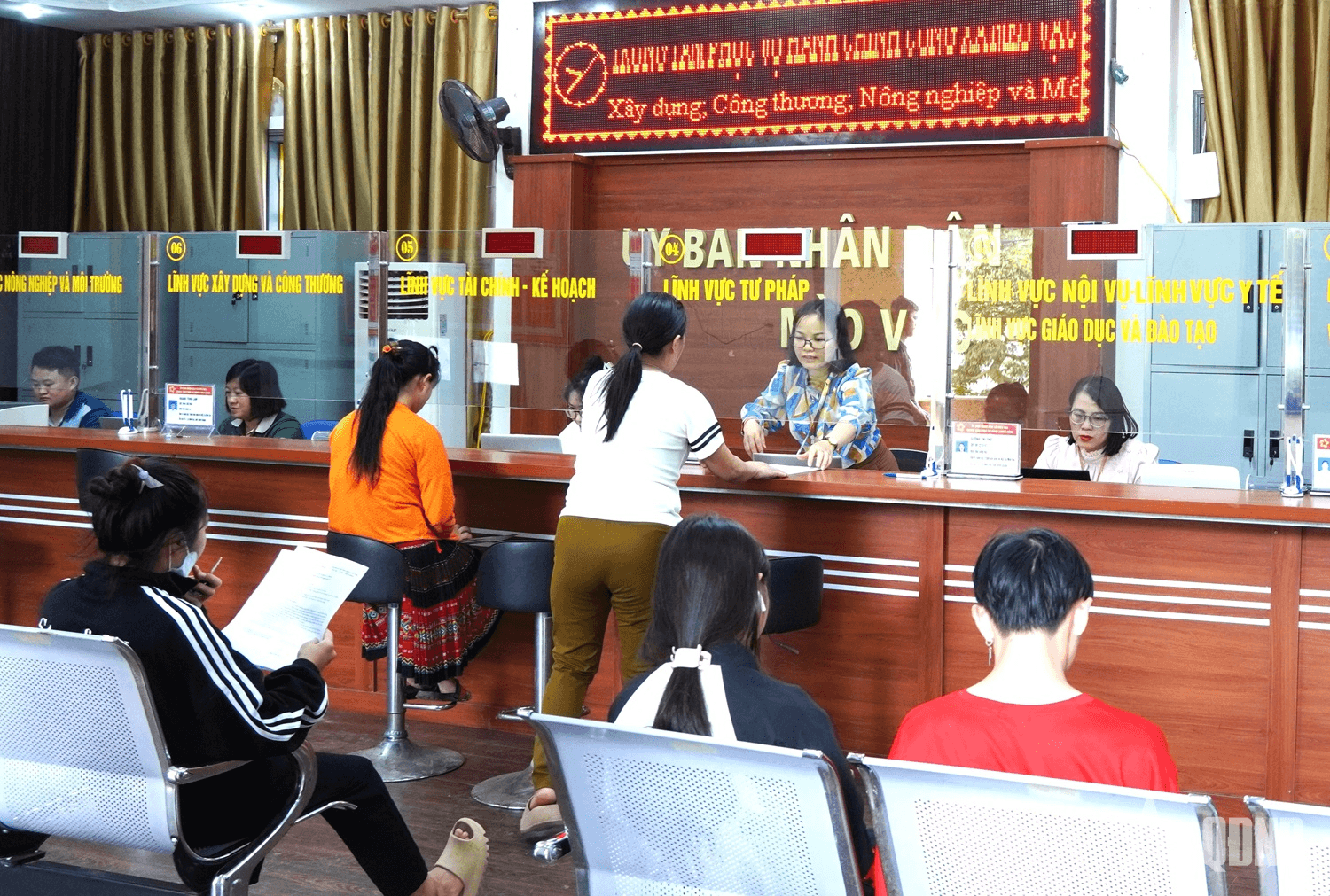 Hiệu quả bước đầu từ mô hình chính quyền địa phương hai cấp ở Tuyên Quang