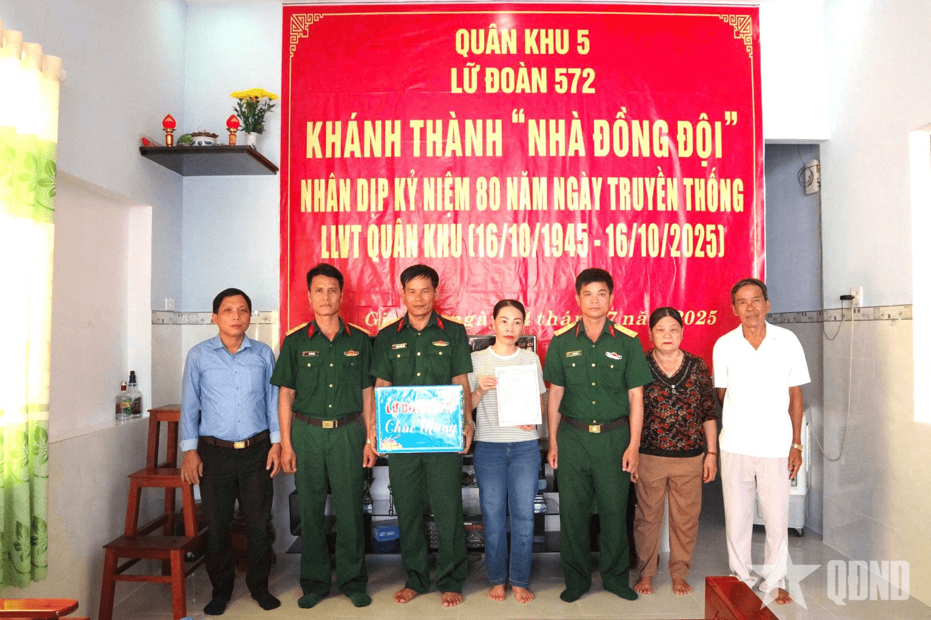 Lữ đoàn 572 (Quân khu 5) bàn giao nhà đồng đội tặng quân nhân hoàn cảnh khó khăn