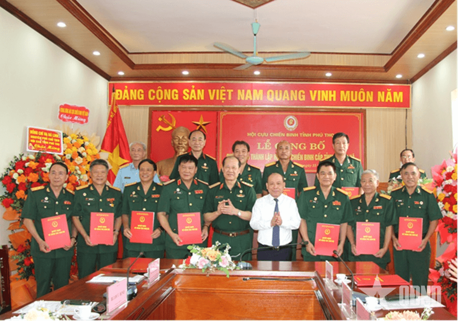 Hội Cựu chiến binh tỉnh Phú Thọ công bố quyết định thành lập và công tác cán bộ