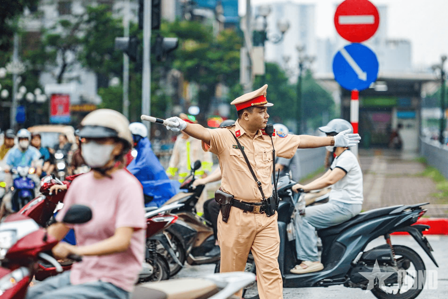 Cảnh sát giao thông Hà Nội xử lý hơn 7.200 trường hợp vi phạm trong 2 tuần đầu tháng 7