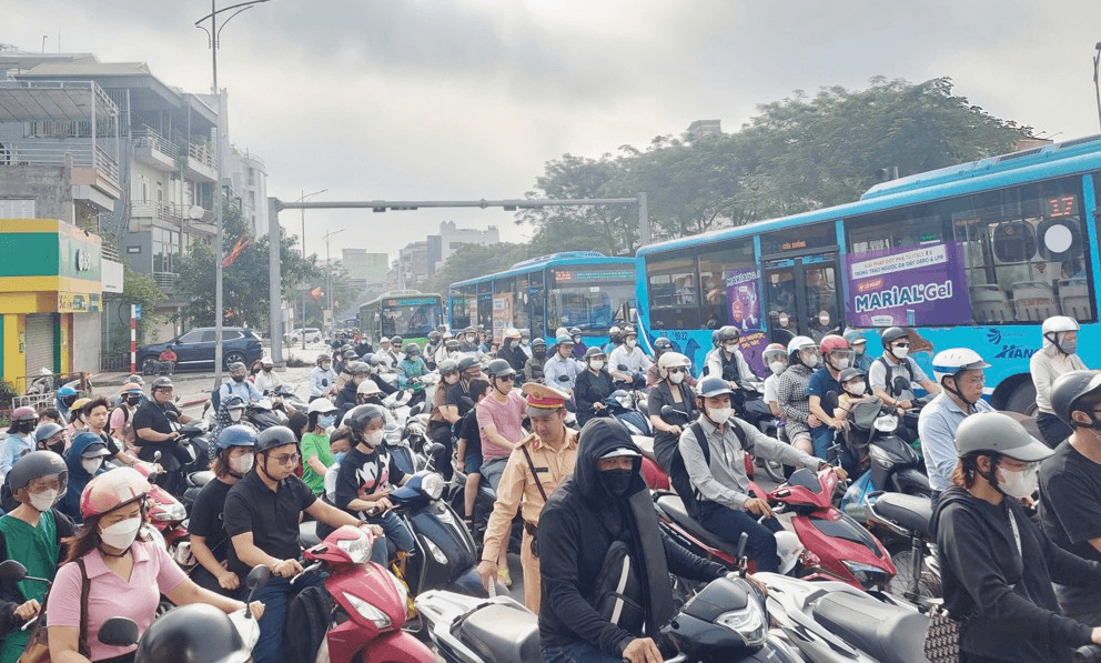 Xử lý ô nhiễm không khí đô thị: Cần bài toán căn cơ, bền vững