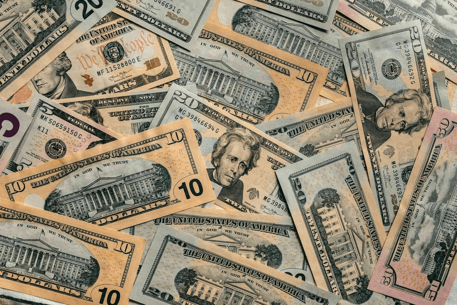 Tỷ giá USD hôm nay (17-7): Đồng USD quay đầu giảm