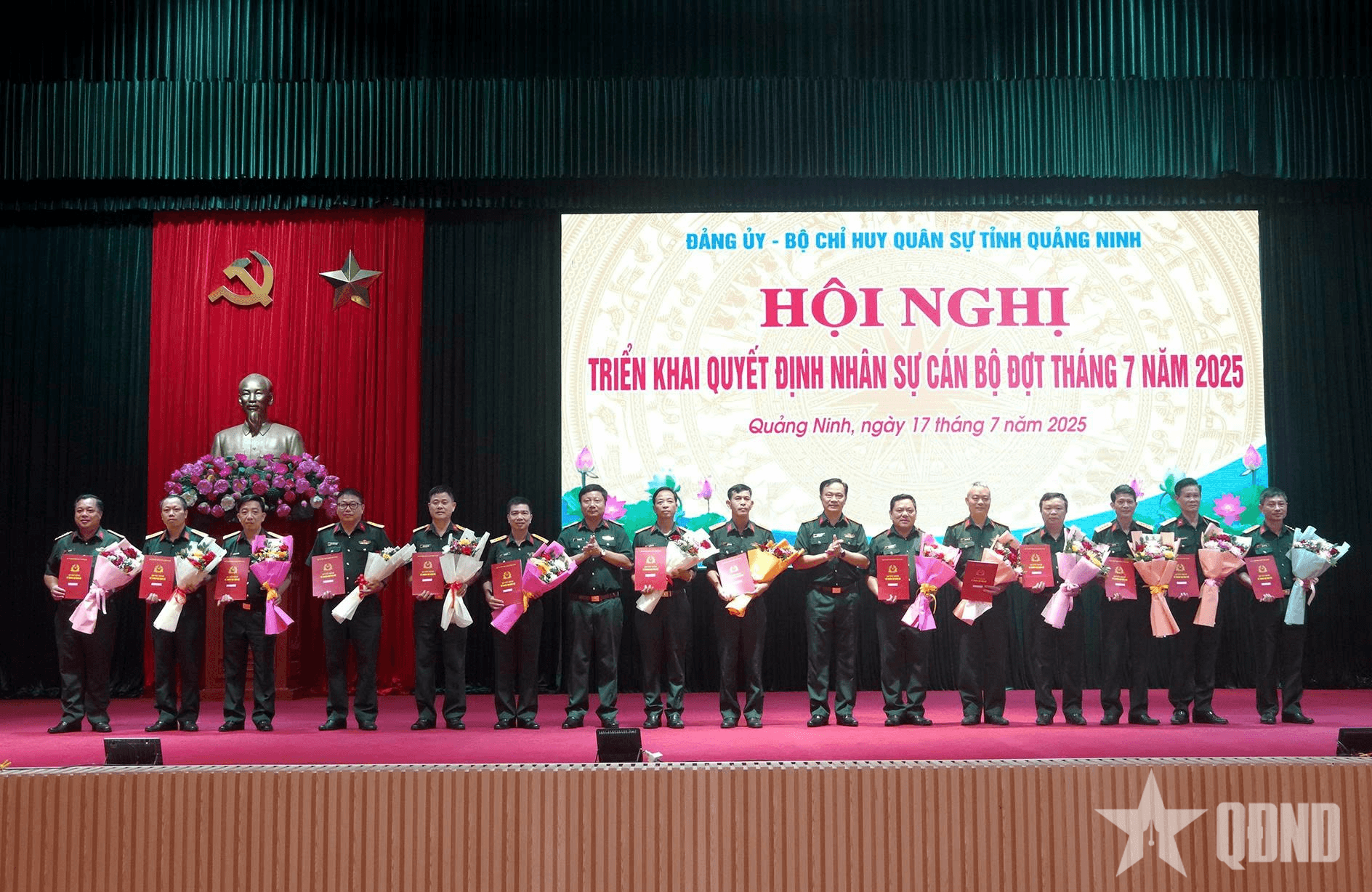 Đảng ủy, Bộ CHQS tỉnh Quảng Ninh: Trao quyết định nhân sự cán bộ đợt tháng 7 năm 2025