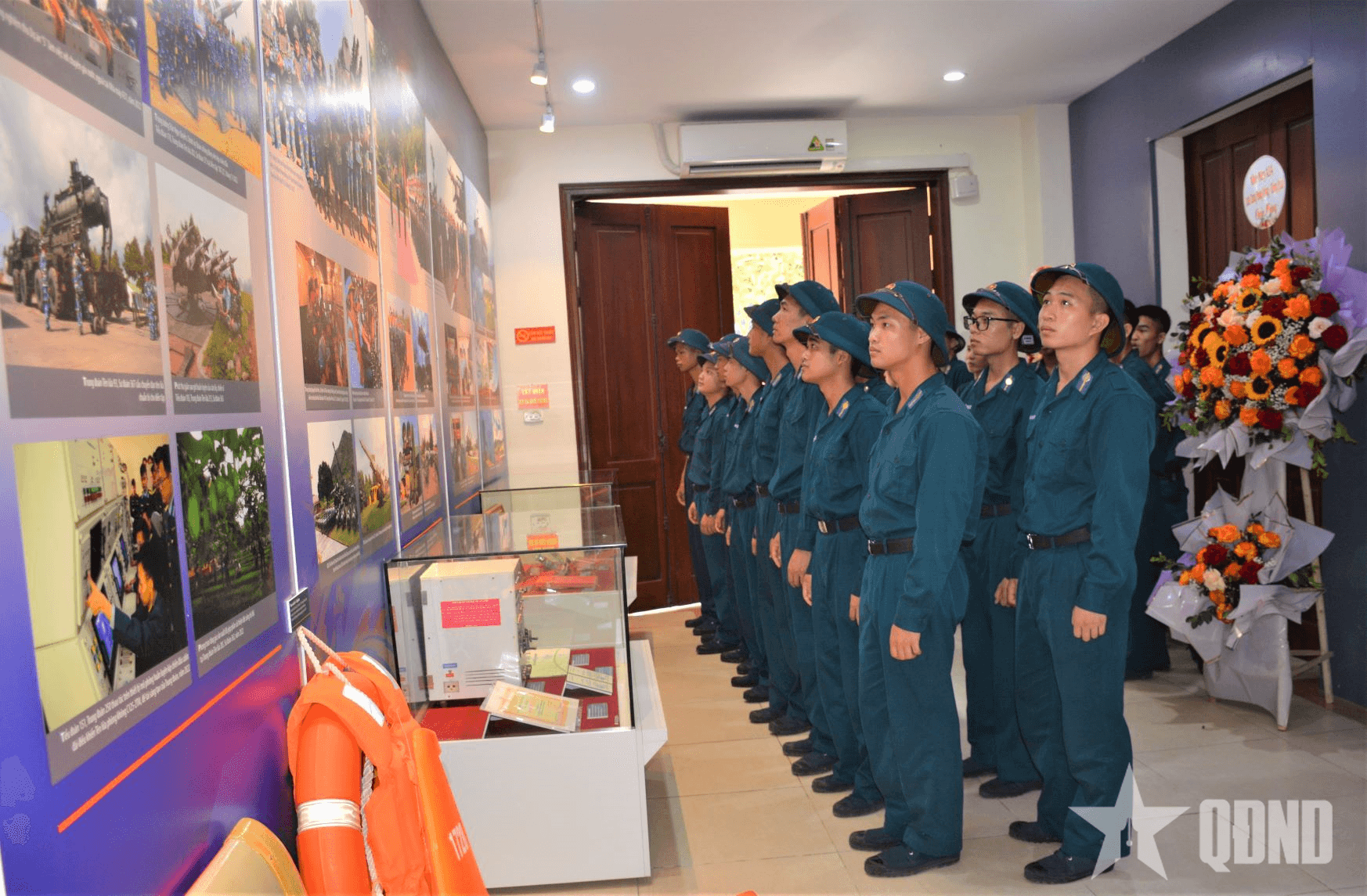 Khai mạc triển lãm “60 năm -  Sức mạnh Rồng lửa Việt Nam”