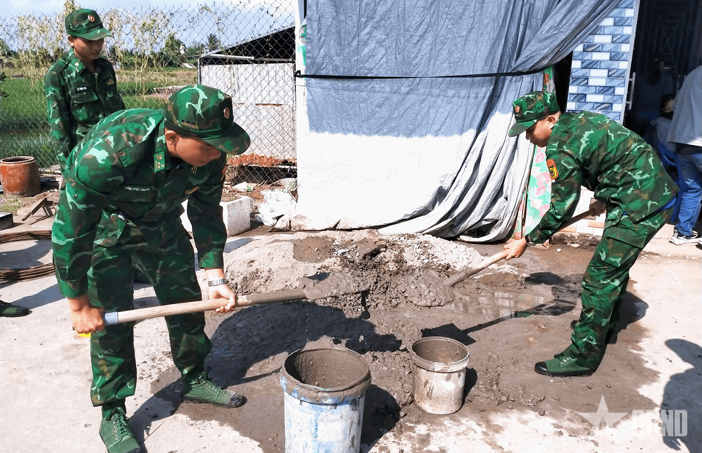 Bộ đội Biên phòng tỉnh Cà Mau thắt chặt tình quân dân nơi biên giới