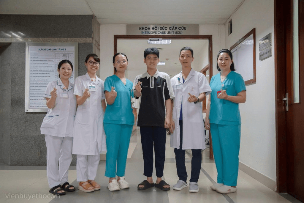 Chàng trai ung thư máu xuất sắc đạt 28 điểm thi THPT quốc gia