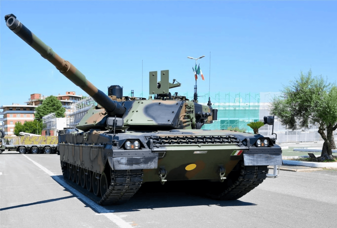 Quân sự thế giới hôm nay (20-7): Italy tiếp nhận xe tăng chiến đấu chủ lực Ariete C2