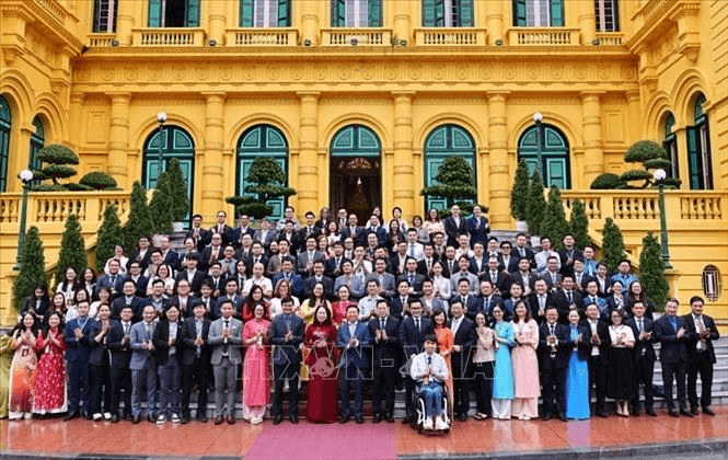 Phó chủ tịch nước Võ Thị Ánh Xuân gặp mặt đại biểu tham dự Diễn đàn Trí thức trẻ Việt Nam toàn cầu lần thứ VI