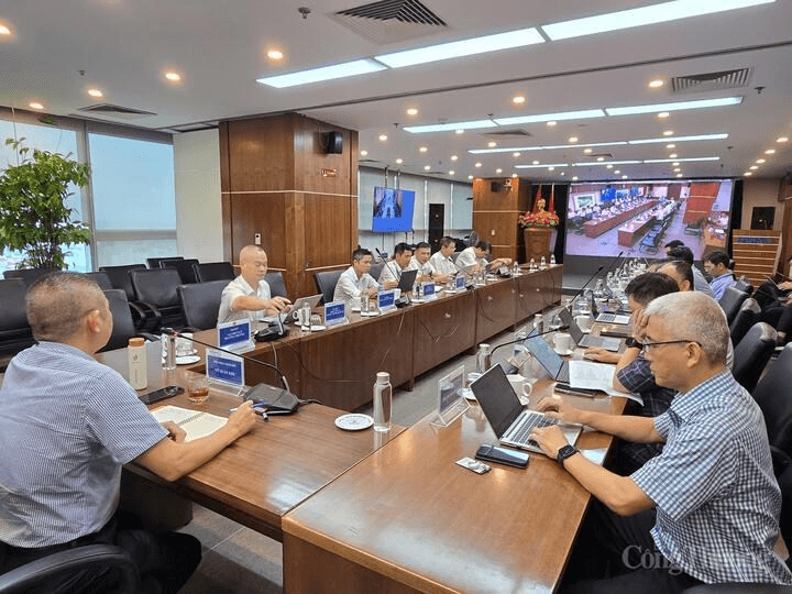 Ứng phó bão số 3: Họp khẩn lên phương án đảm bảo an toàn vận hành hệ thống điện quốc gia