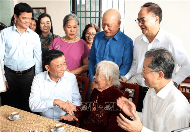 Thường trực Ban Bí thư Trần Cẩm Tú: Đảng, Nhà nước và nhân dân ghi nhớ công ơn, sự hy sinh của các Anh hùng liệt sĩ, thương, bệnh binh