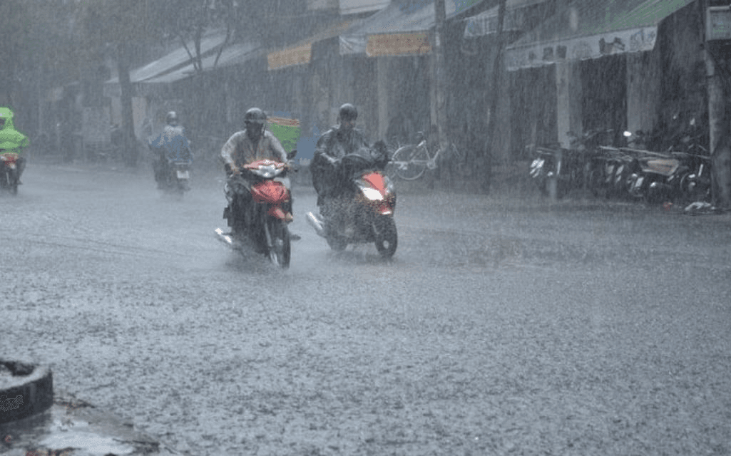 Bão số 3 (bão Wipha) đổ bộ đất liền, Hà Nội bị ảnh hưởng như thế nào?