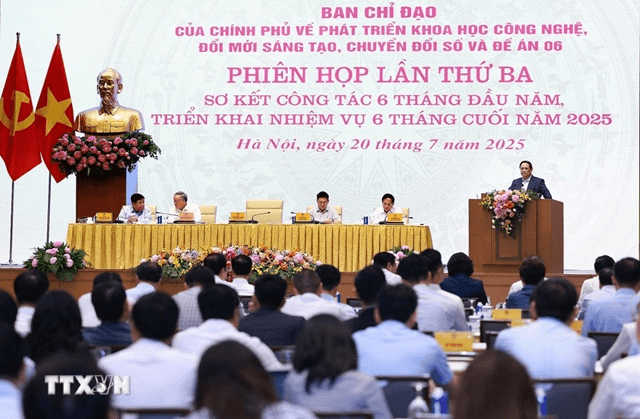 Trải thảm đỏ đón nhân tài