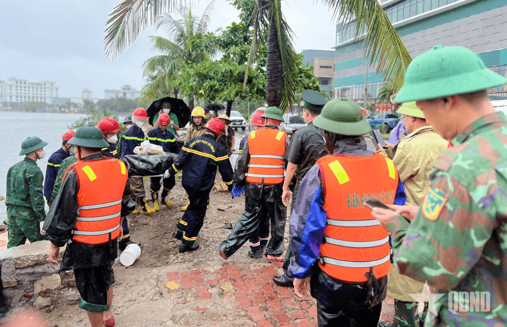 Tìm thấy 2 thi thể trên vịnh Hạ Long