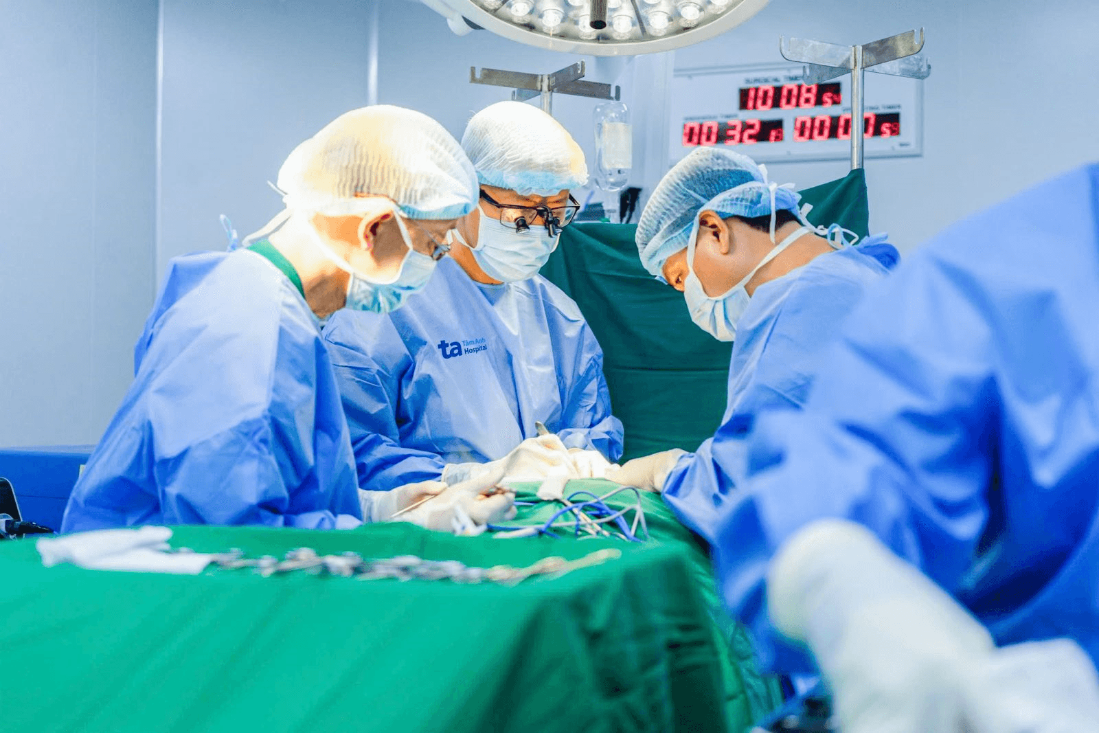 Bệnh viện Đa khoa Tâm Anh điều trị thành công cho bệnh nhi mắc ung thư tuyến giáp hiếm gặp