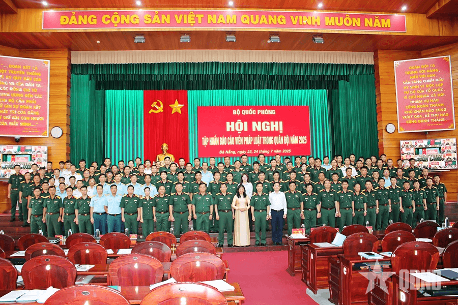 Nâng cao chất lượng đội ngũ báo cáo viên pháp luật
