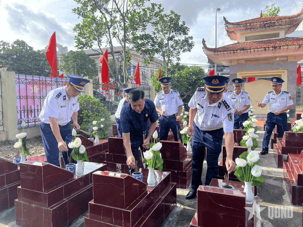 Hải đoàn 11 tổ chức các hoạt động tri ân gia đình thương binh, liệt sĩ