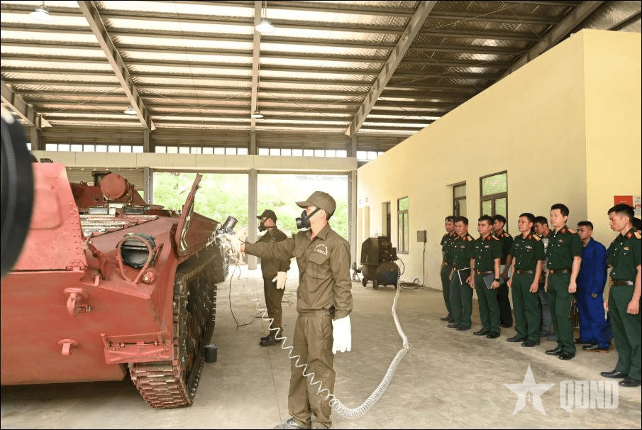 Bảo đảm tốt kỹ thuật cho xe tăng, thiết giáp thực hiện nhiệm vụ A80