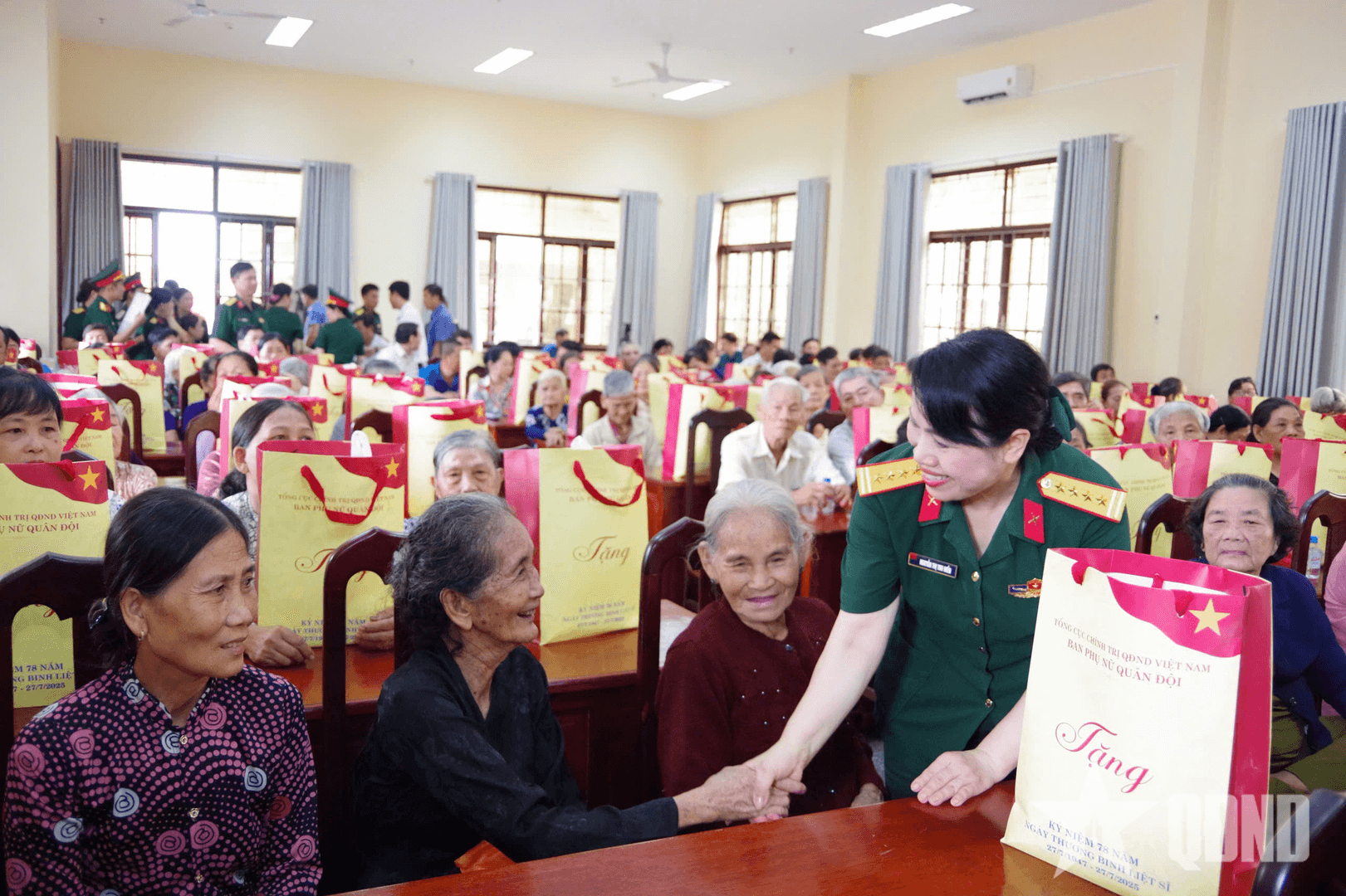 Phụ nữ Quân đội lan tỏa tinh thần tri ân