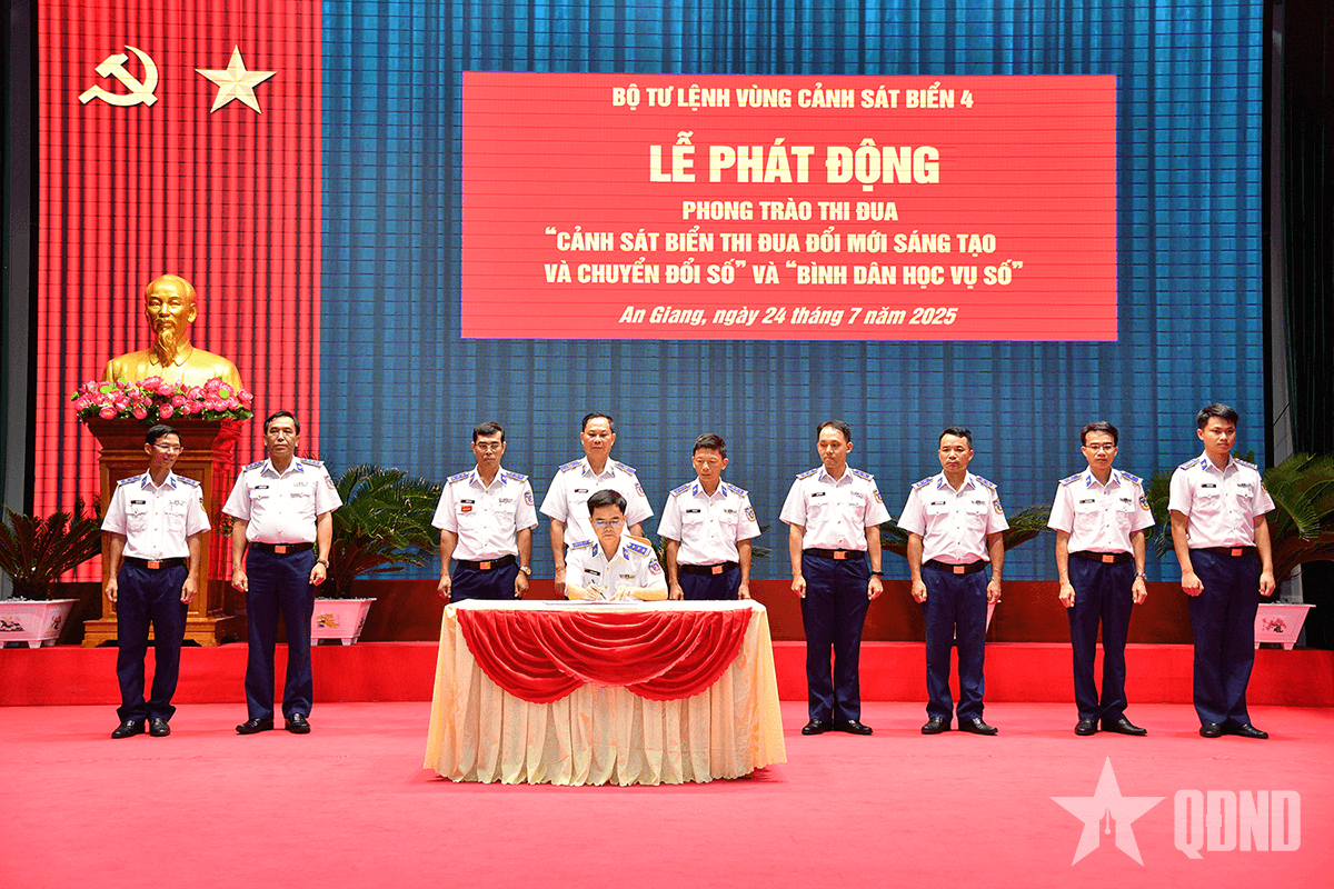 Bộ tư lệnh Vùng Cảnh sát biển 4 thi đua đổi mới sáng tạo, chuyển đổi số và bình dân học vụ số
