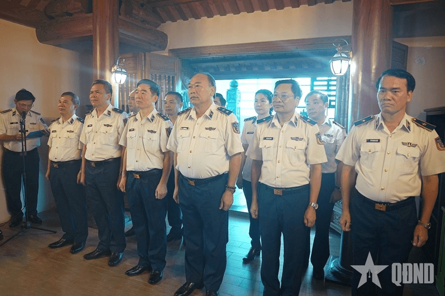 Cảnh sát biển Việt Nam tổ chức nhiều hoạt động tri ân nhân Ngày Thương binh - Liệt sĩ