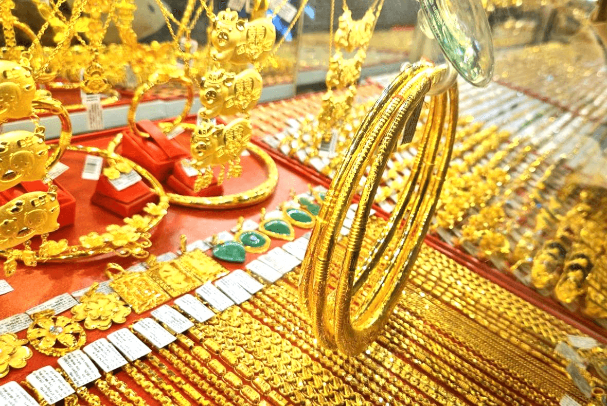 Giá vàng chiều nay (25-7): Vàng miếng neo cao