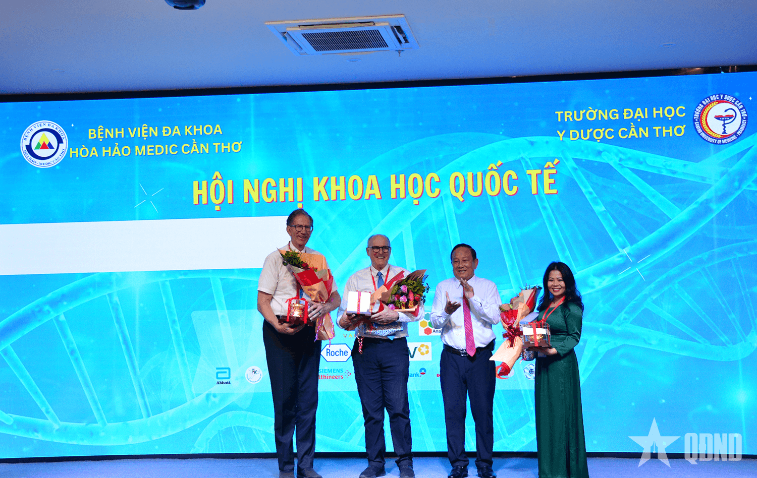 Cần Thơ tổ chức hội nghị khoa học quốc tế về xét nghiệm và giải phẫu bệnh trong chuyển đổi số y tế