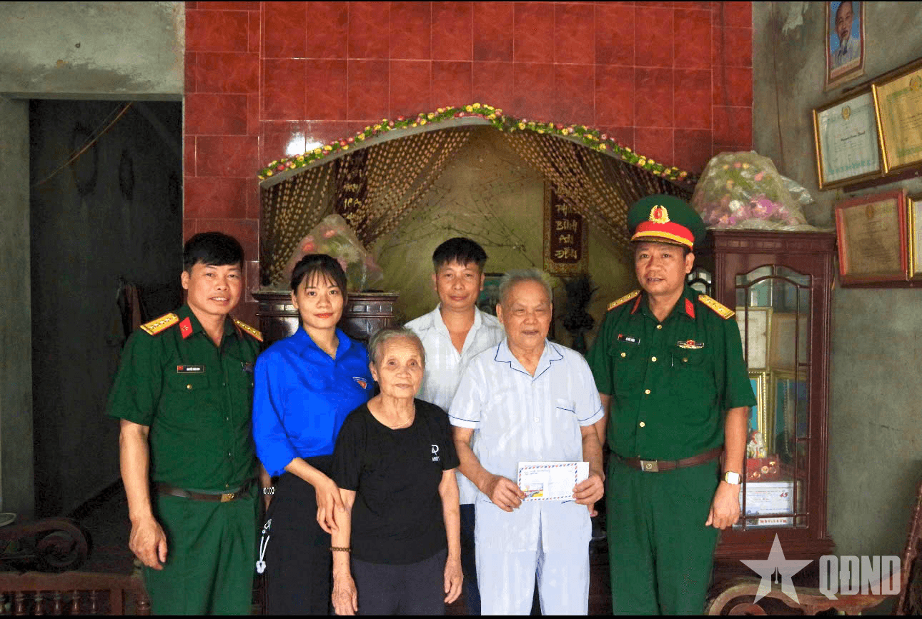 Đoàn Kinh tế-Quốc phòng 345 (Quân khu 2) tri ân người có công tại tỉnh Lào Cai