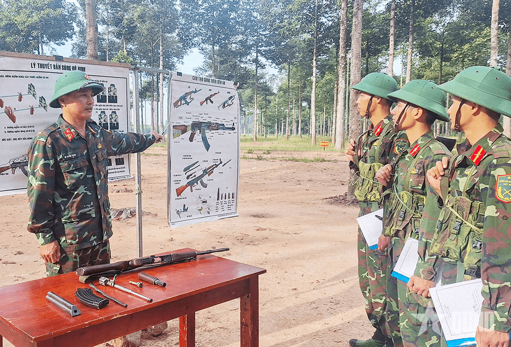 Thượng tá Hồ Xuân Tranh - người thầy tận tâm, luôn học tập và làm theo gương Bác