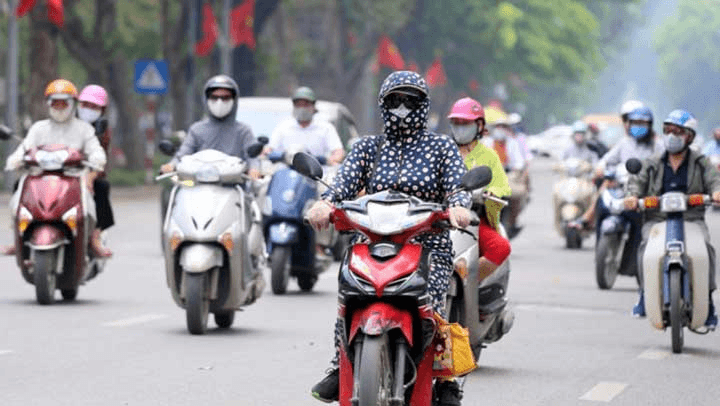Thời tiết hôm nay (27-7): Ngày nắng, chiều và tối có mưa dông cục bộ