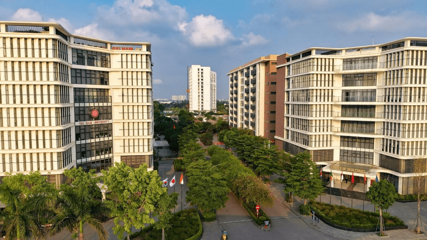 Trường đại học đầu tiên có học bổng tri ân lực lượng vũ trang và gia đình