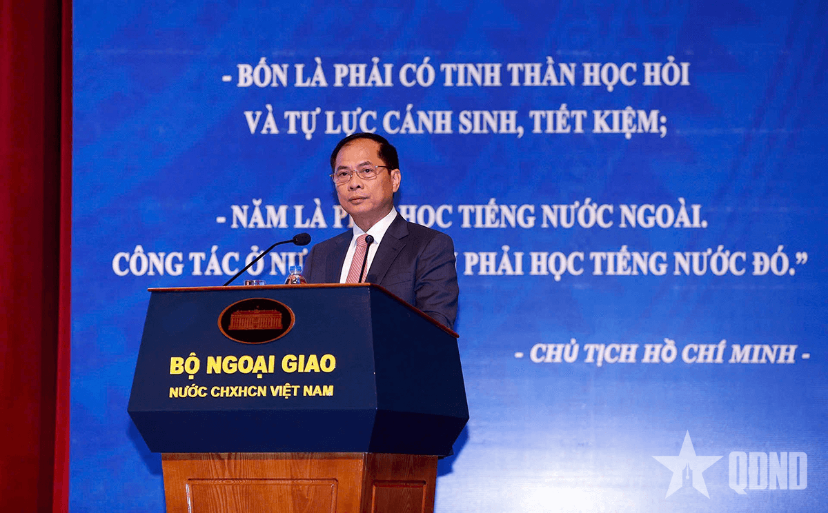 Hội thảo “Ngoại giao thời đại Hồ Chí Minh: 80 năm tận tụy phụng sự quốc gia, dân tộc”
