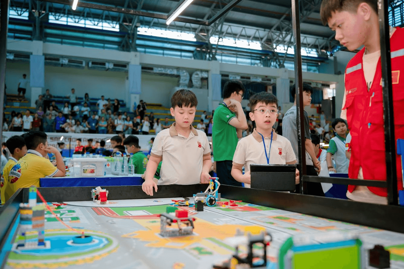 1.235 thí sinh giành vé vào chung kết quốc gia ROBOTACON WRO 2025