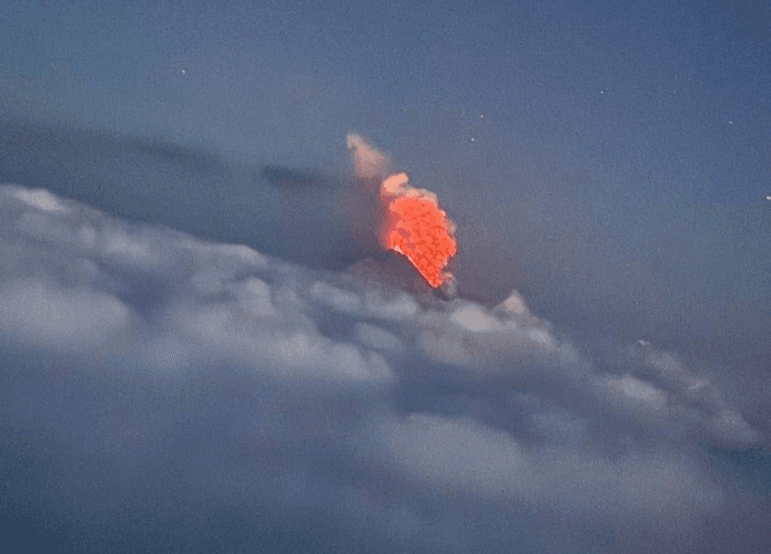 Động đất tại Kamchatka (Nga): Núi lửa Klyuchevskoy phun trào