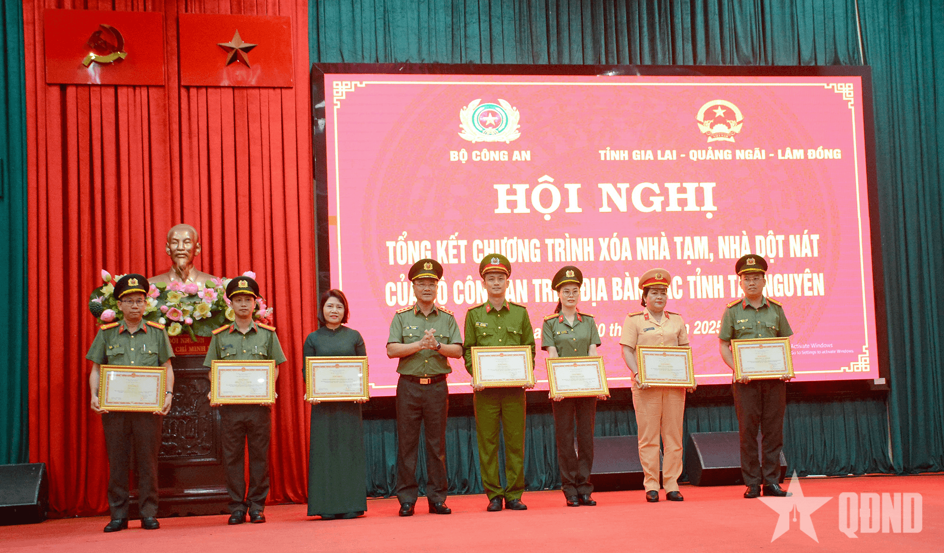 Bộ Công an hỗ trợ xóa 6.370 căn nhà tạm, nhà dột nát trên địa bàn Tây Nguyên
