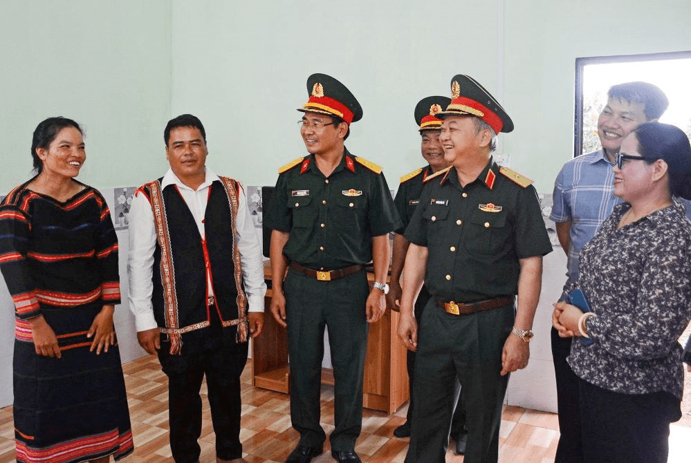Những ngôi nhà thắm tình quân dân