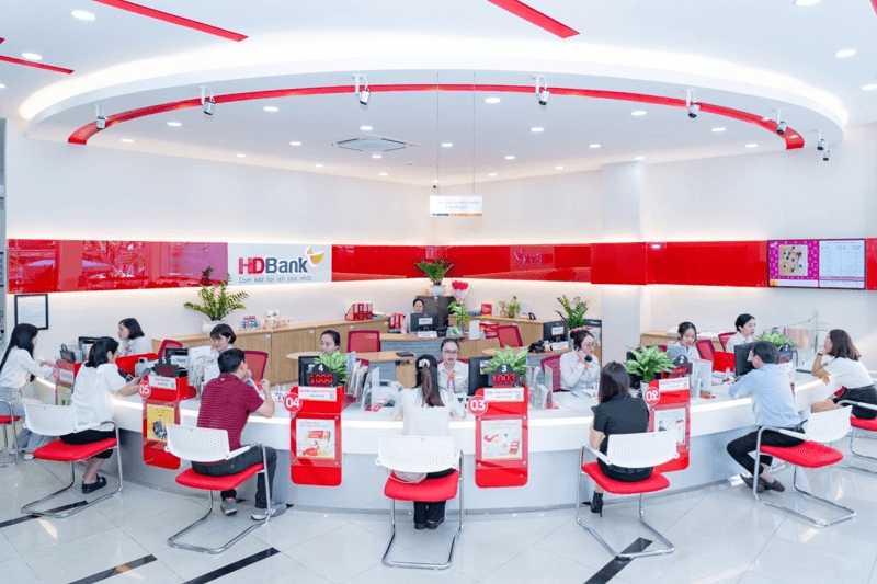 Đẩy mạnh kinh doanh số, HDBank báo lãi 6 tháng 10.668 tỷ đồng