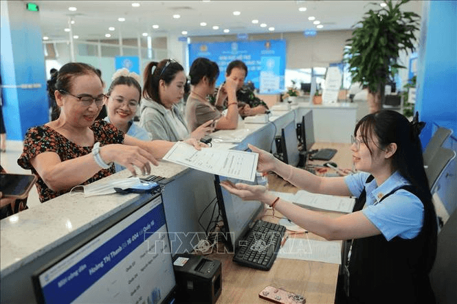 Hà Nội: Miễn phí 15 tiện ích cho người dân làm thủ tục hành chính từ 1-8