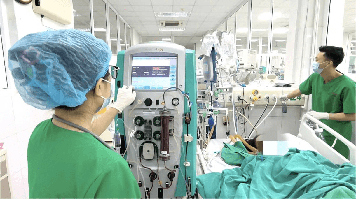 Nguy kịch do nhiễm trùng nặng sau vết trầy nhỏ ở chân