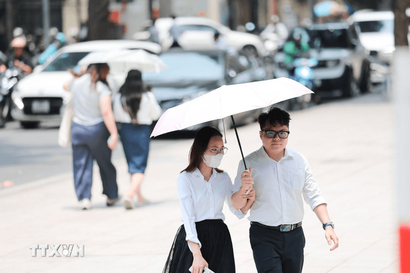Thời tiết hôm nay (2-8): Bắc Bộ nắng nóng gay gắt