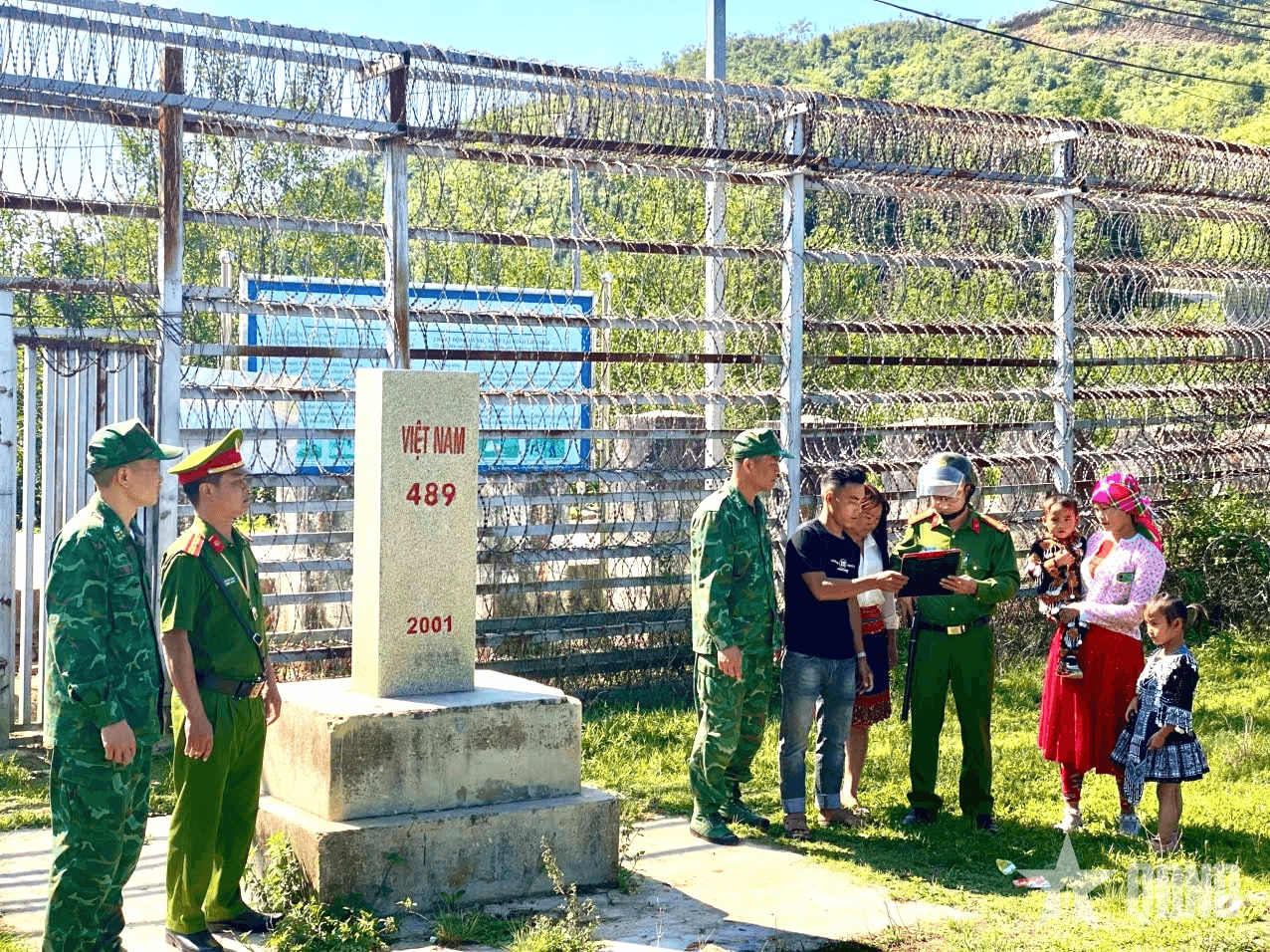 Tuyên Quang: Lực lượng vũ trang xã Sơn Vĩ tăng cường tuần tra biên giới, bảo đảm an ninh phục vụ Đại hội Đảng bộ xã