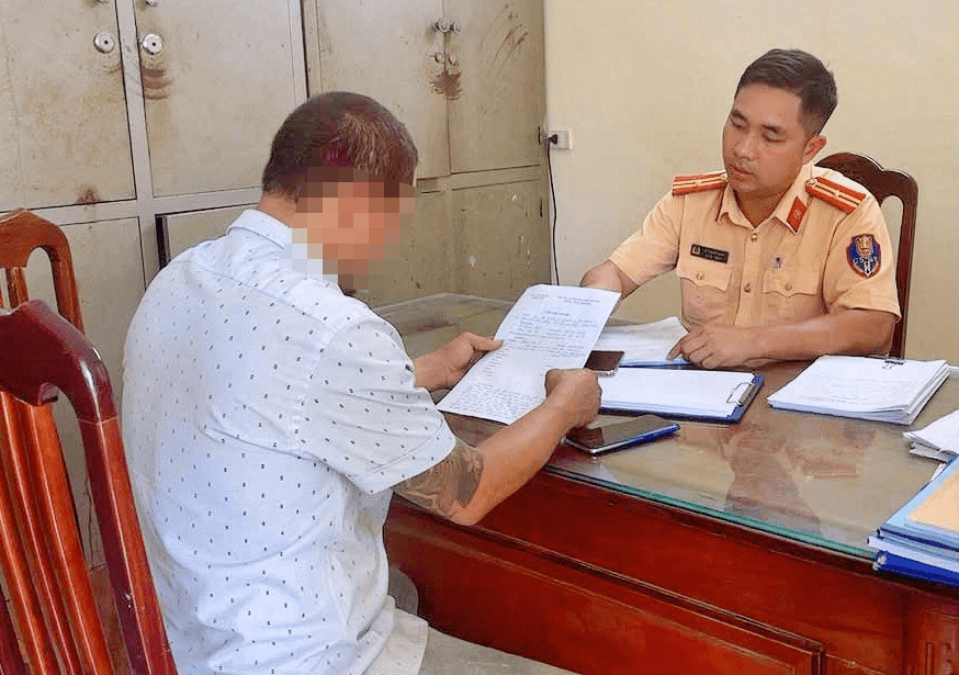 Hà Nội: Xử lý nhiều trường hợp vi phạm giao thông được người dân gửi tới