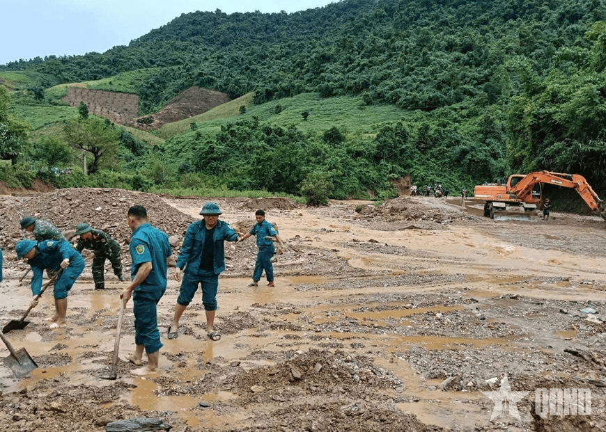 Các đơn vị Quân đội khẩn trương ứng phó, khắc phục hậu quả thiên tai